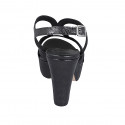 Sandalo da donna in pelle laminata nera con plateau e tacco 9 - Misure disponibili: 31, 32, 42, 44