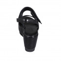 Sandalo da donna in pelle nera con velcro e zeppa 7 - Misure disponibili: 42