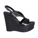 Sandalia para mujer en piel imprimida laminada negra con plataforma y cuña 12 - Tallas disponibles:  31, 32, 43