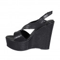 Sandalia para mujer en piel imprimida laminada negra con plataforma y cuña 12 - Tallas disponibles:  31, 32, 43