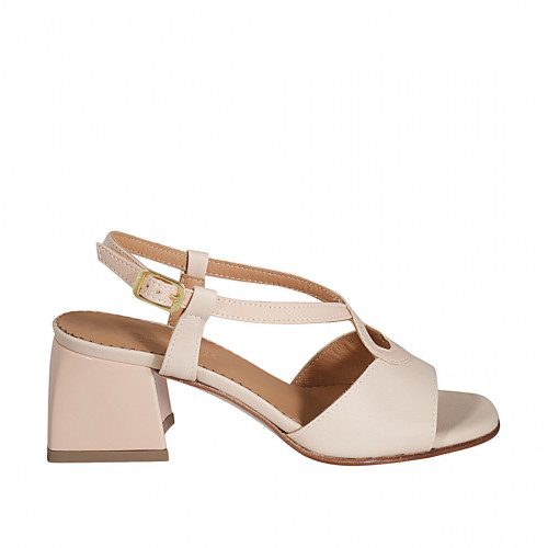 Woman's sandal in nude leather and...