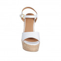 Sandalia para mujer con cinturon y plataforma en piel blanca cuña 12 - Tallas disponibles:  43