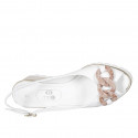 Sandalo da donna con catena in pelle bianca zeppa 4 - Misure disponibili: 42