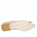 Decolté a punta da donna in camoscio beige con accessorio strass tacco 1 - Misure disponibili: 32