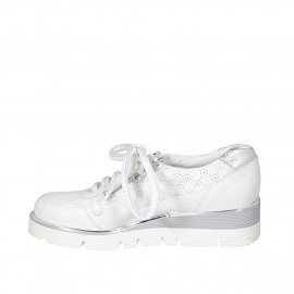 Zapato con cordones y cremalleras para mujer en piel blanca y plateada cuña 4 - Tallas disponibles:  42 2
