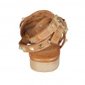 Sandalo da donna con cinturini e borchie in pelle cuoio tacco 2 - Misure disponibili: 33