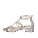 Chaussure ouverte pour femmes avec courroie en cuir lamé platine talon 3 - Pointures disponibles:  33, 42