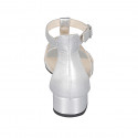 Zapato abierto con cinturon para mujer en piel laminada plateada tacon 3 - Tallas disponibles:  32, 42