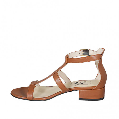 Offener Damenschuh mit Riem aus cognacbraunem Leder Absatz 3