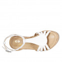 Sandale avec courroie pour femmes en cuir blanc talon compensé 10 - Pointures disponibles:  42, 43, 44, 45