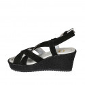 Sandale pour femmes en daim noir et tissu lamé avec plateforme talon compensé 7 - Pointures disponibles:  42, 43, 45