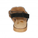 Sandalia para mujer con cierre de velcro en gamuza perforada negra tacon 1 - Tallas disponibles:  32, 33, 34, 43, 44, 45