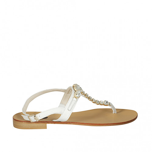 Woman's thong sandal in white leather...