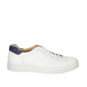 Zapato para hombre con cordones y plantilla extraible en piel blanca y gamuza azul - Tallas disponibles:  47
