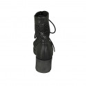 Bottines pour femmes avec lacets en cuir et cuir perforé noir talon 6 - Pointures disponibles:  42