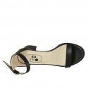 Zapato abierto para mujer en piel negra con cinturon al tobillo tacon 5 - Tallas disponibles:  44, 45