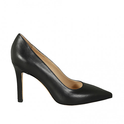 Zapato de salon puntiagudo para mujer en piel de color negro con tacon 9 - Tallas disponibles:  32, 33, 42, 43