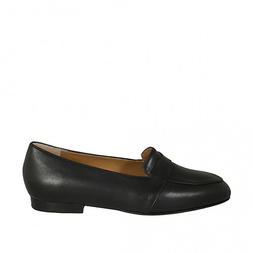 Woman's mocassin in black leather with heel 1 - Available sizes:  42, 44