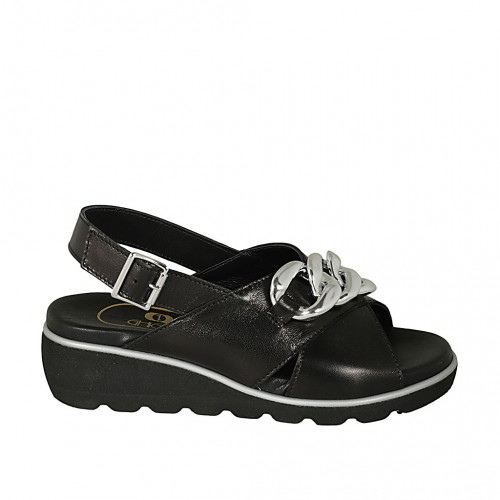 Sandale pour femmes avec chaîne en cuir noir talon compensé 4 - Pointures disponibles:  32, 42