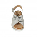 Sandale pour femmes avec chaîne en cuir lamé argent talon compensé 4 - Pointures disponibles:  43, 44