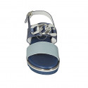 Sandalia para mujer con cadena en piel laminada azul y azul claro cuña 3 - Tallas disponibles:  32, 33, 42, 43, 44