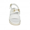 Sandale pour femmes avec accessoire en cuir blanc talon compensé 4 - Pointures disponibles:  42, 43, 44, 45