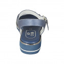 Sandale pour femmes avec accessoire et courroie en cuir lamé bleu talon compensé 3 - Pointures disponibles:  42