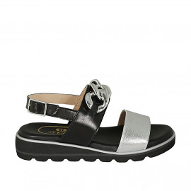 Sandalo da donna con catena in pelle nera e laminata argento zeppa 3 - Misure disponibili: 32, 42, 44