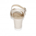 Sandalo da donna con cinturino e accessorio in pelle nude zeppa 6 - Misure disponibili: 43, 44