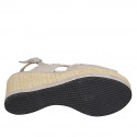 Sandale pour femmes en daim taupe avec goujons, plateforme et talon compensé 7 - Pointures disponibles:  42, 44, 45, 46