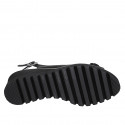 Sandale pour femmes en cuir noir avec chaîne talon compensé 5 - Pointures disponibles:  33, 34, 42, 43, 44