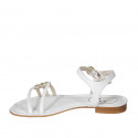 Sandale pour femmes avec courroie en cuir blanc et cuir lamé platine talon 2 - Pointures disponibles:  42, 43, 44, 45