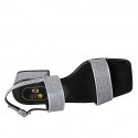 Sandalo da donna in tessuto glitterato e pelle laminata argento tacco 4 - Misure disponibili: 32, 33, 42, 44, 45