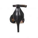 Zapato abierto para mujer con cinturon y accesorio en piel negra tacon 8 - Tallas disponibles:  31, 32, 33, 34, 42, 45