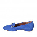 Mocassin pour femmes avec accessoire en daim bleu clair talon 1 - Pointures disponibles:  44, 45