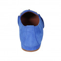 Mocasín para mujer con accesorio en gamuza azul claro tacon 1 - Tallas disponibles:  42, 44, 45