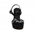Sandalia para mujer en gamuza negra con cinturon, estras, plataforma y cuña 10 - Tallas disponibles:  43, 44