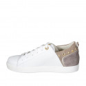Chaussure pour femmes à lacets avec semelle amovible et goujons en cuir blanc et daim beige talon compensé 2 - Pointures disponibles:  33, 34, 43, 44, 45, 46