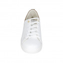Chaussure pour femmes à lacets avec semelle amovible et goujons en cuir blanc et daim beige talon compensé 2 - Pointures disponibles:  33, 34, 43, 44, 45, 46