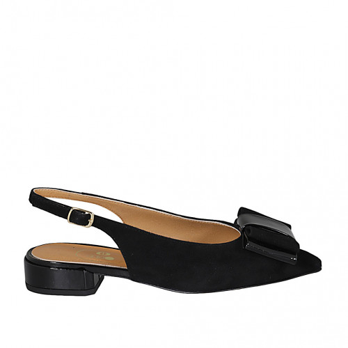 Woman's slingback with bow in black...