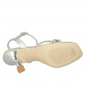 Sandale pour femmes avec courroie et strass en cuir lamé argent talon 8 - Pointures disponibles:  46