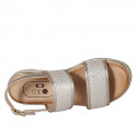 Sandale pour femmes en cuir lamé platine talon compensé 3 - Pointures disponibles:  32, 42