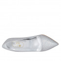 Decolté da donna in pelle glitterata argento con riflessi multicolor tacco 8 - Misure disponibili: 42, 43