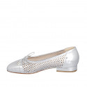 Escarpin pour femmes avec noeud en cuir et cuir perforé lamé argent talon 2 - Pointures disponibles:  33, 42