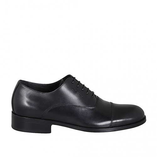 Elegant men's Oxford shoe in black leather with laces and captoe - Available sizes:  36, 37, 38, 46, 47, 48, 49, 50