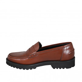 Mocasino para mujer en piel cognac tacon 3 - Tallas disponibles:  32, 43, 44 2