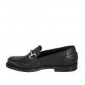 Mocassin avec accessoire pour femmes en cuir noir talon 2 - Pointures disponibles:  32