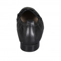 Mocassin avec elastique et accessoire pour femmes en cuir noir talon 2 - Pointures disponibles:  33
