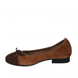 Woman's ballerina with bow and captoe in cognac brown and dark brown suede heel 2 - Available sizes:  42 2