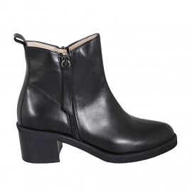 Bottines pour femmes en cuir noir avec fermeture éclair talon 6 - Pointures disponibles:  32, 42